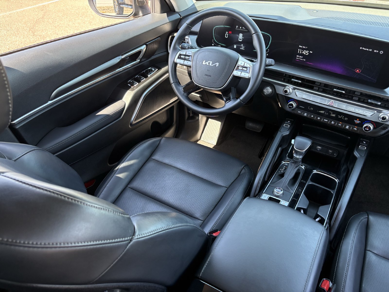 Used 2025 Kia Telluride S FWD image 18