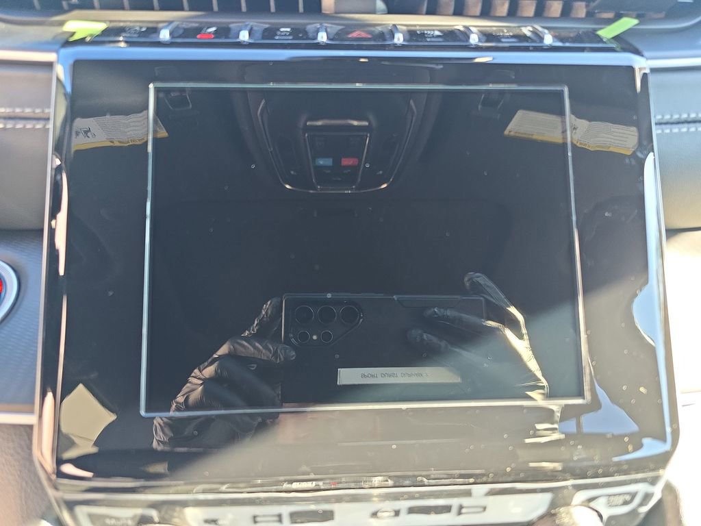 New 2025 Jeep Grand Cherokee Altitude image 23