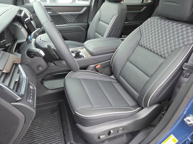 New 2026 GMC Acadia Denali w/ Super Cruise Package image 37