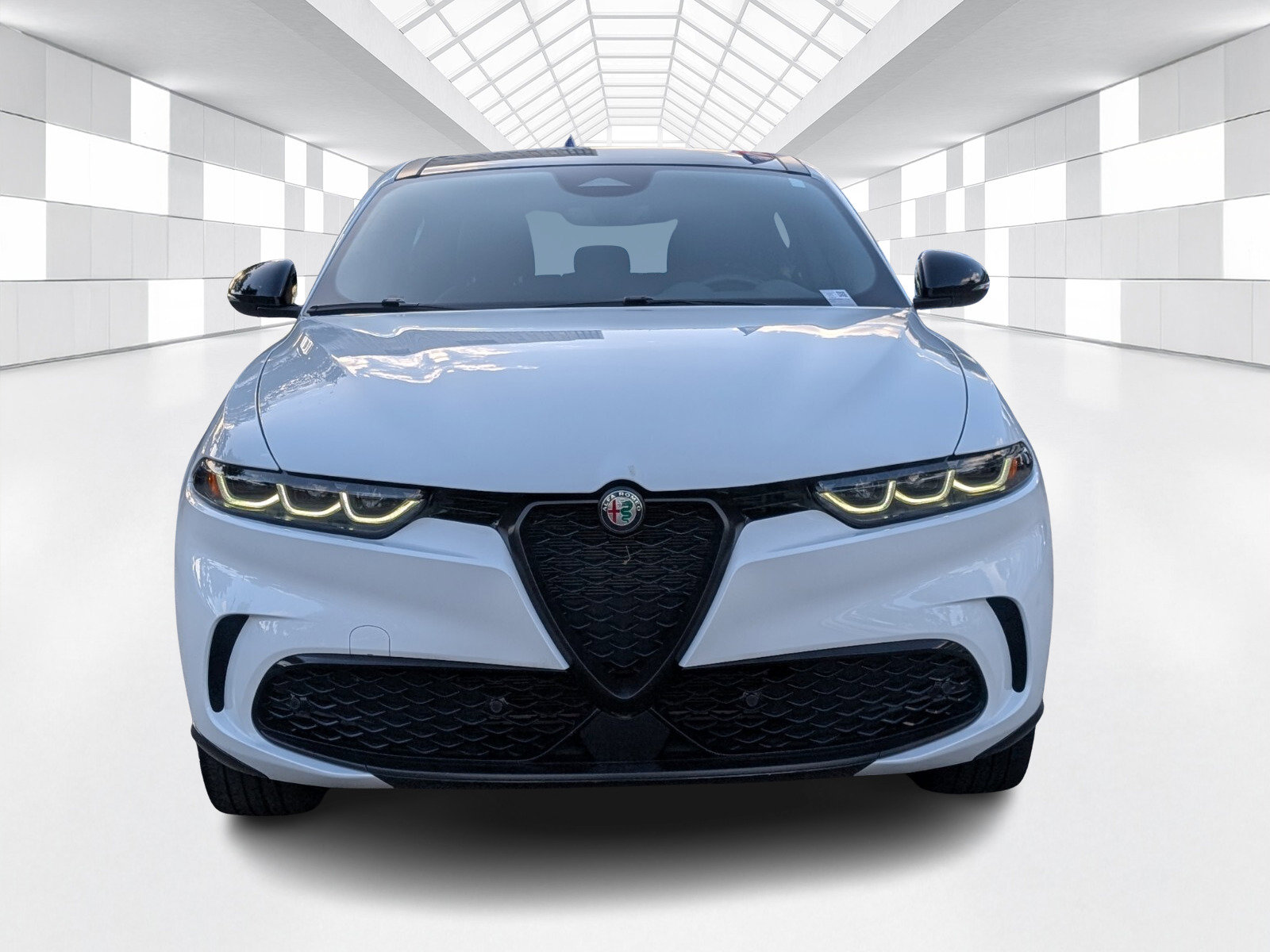 Used 2024 Alfa Romeo Tonale Veloce AWD/4WD image 2
