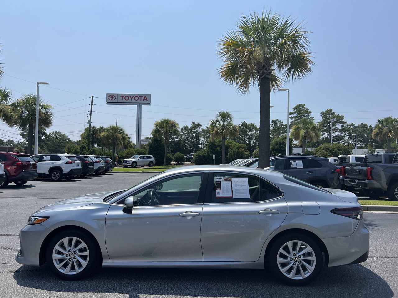 Used 2024 Toyota Camry LE FWD image 7