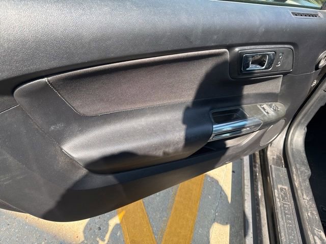 Used 2017 Ford Mustang Coupe image 25