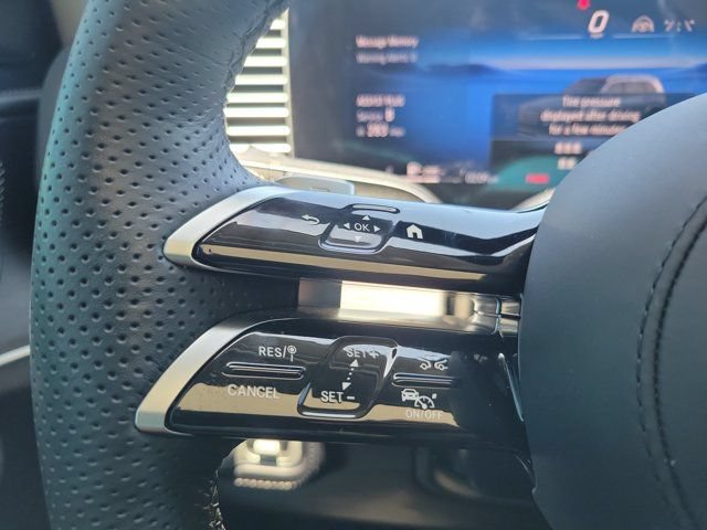 Used 2025 Mercedes-Benz GLS 450 4MATIC image 21
