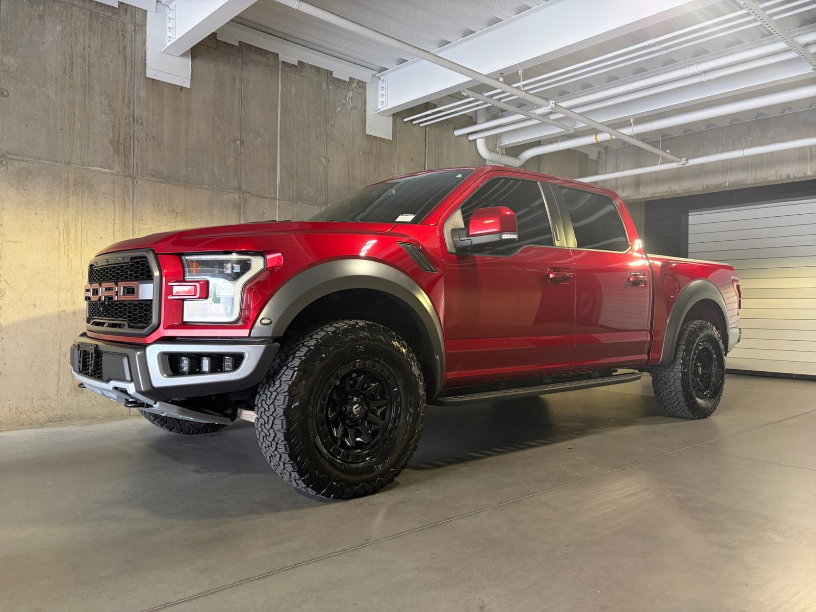 Used 2018 Ford F150 Raptor w/ Equipment Group 802A Luxury AWD/4WD image 1