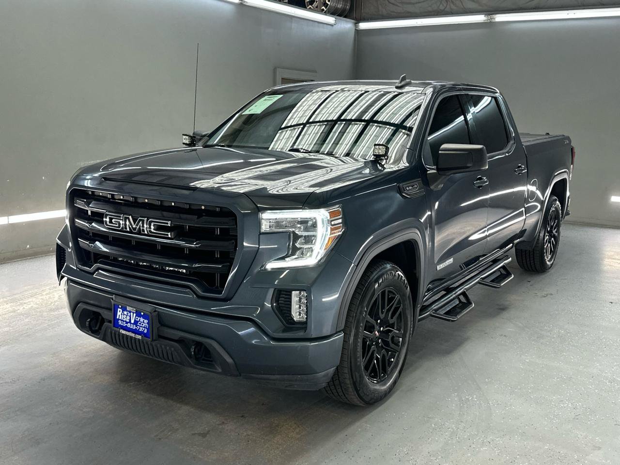 Used 2021 GMC Sierra 1500 Elevation w/ Preferred Package AWD/4WD image 3