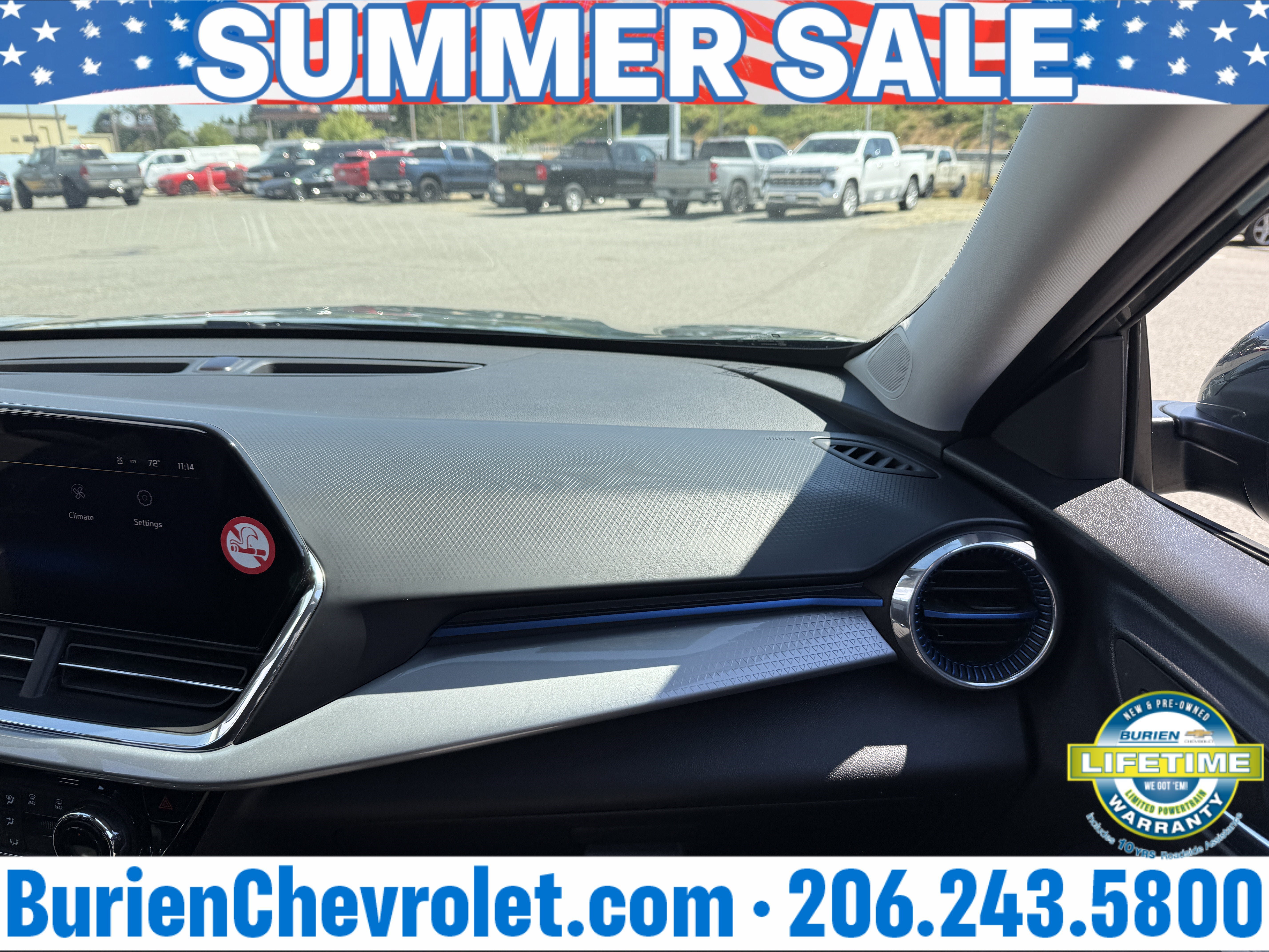 Used 2025 Chevrolet Trax LT FWD image 23