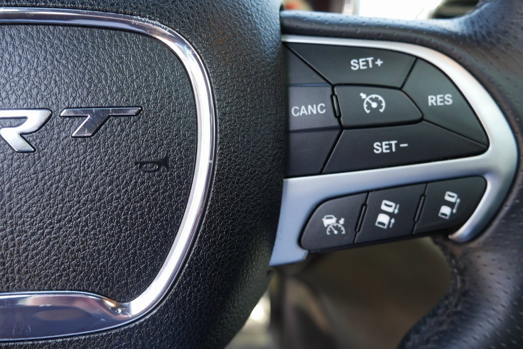 Used 2015 Jeep Grand Cherokee SRT w/ Luxury Group II image 17