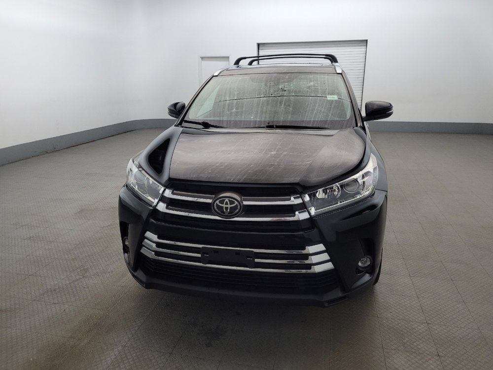 Used 2019 Toyota Highlander Limited w/ Protection Package #3 image 15