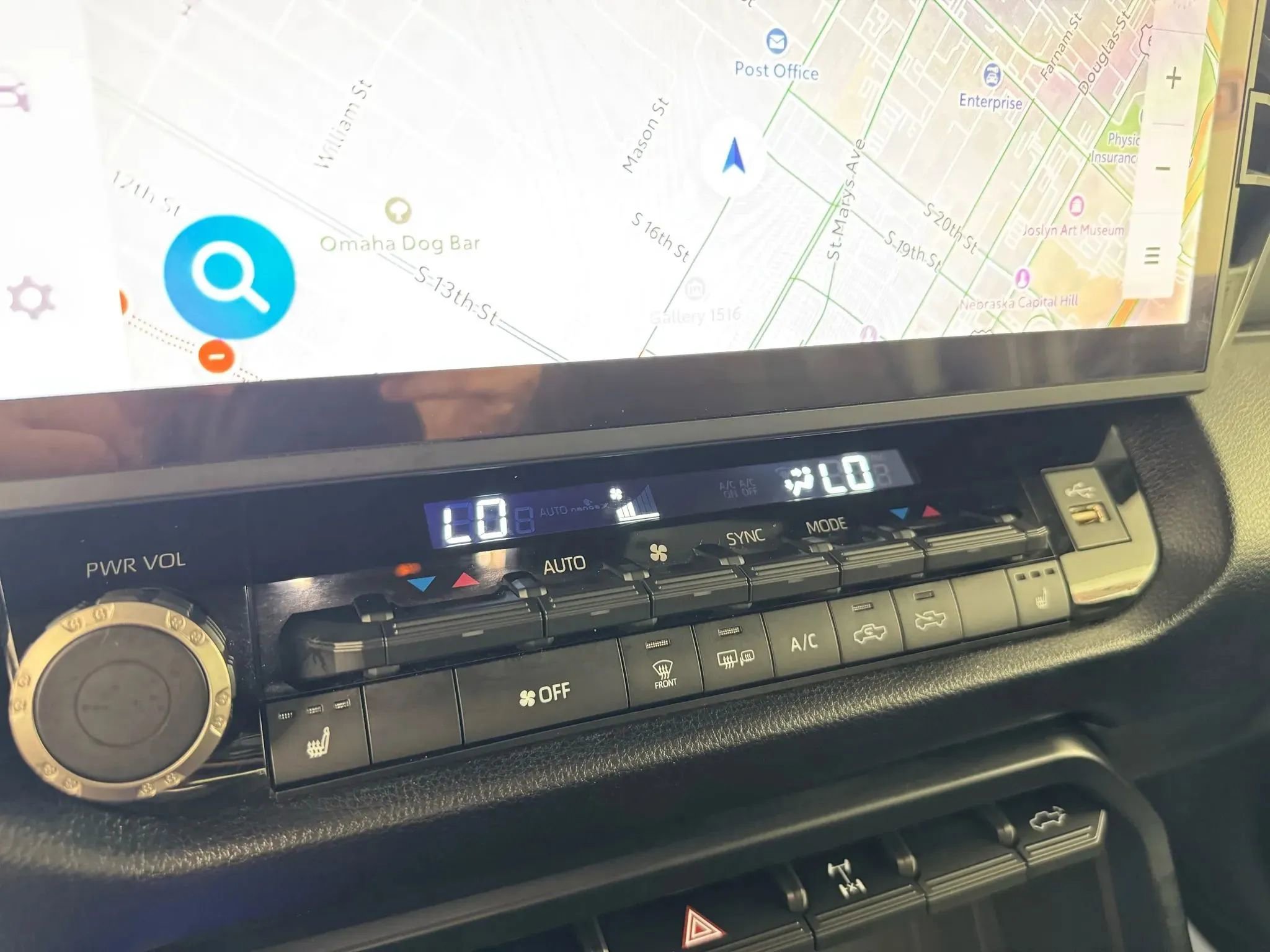 Used 2025 Toyota Tundra Platinum image 22