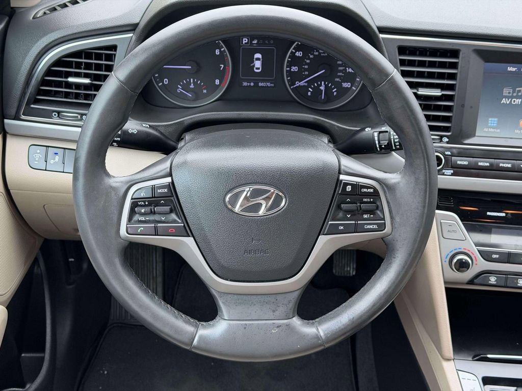 Used 2017 Hyundai Elantra Limited FWD image 13