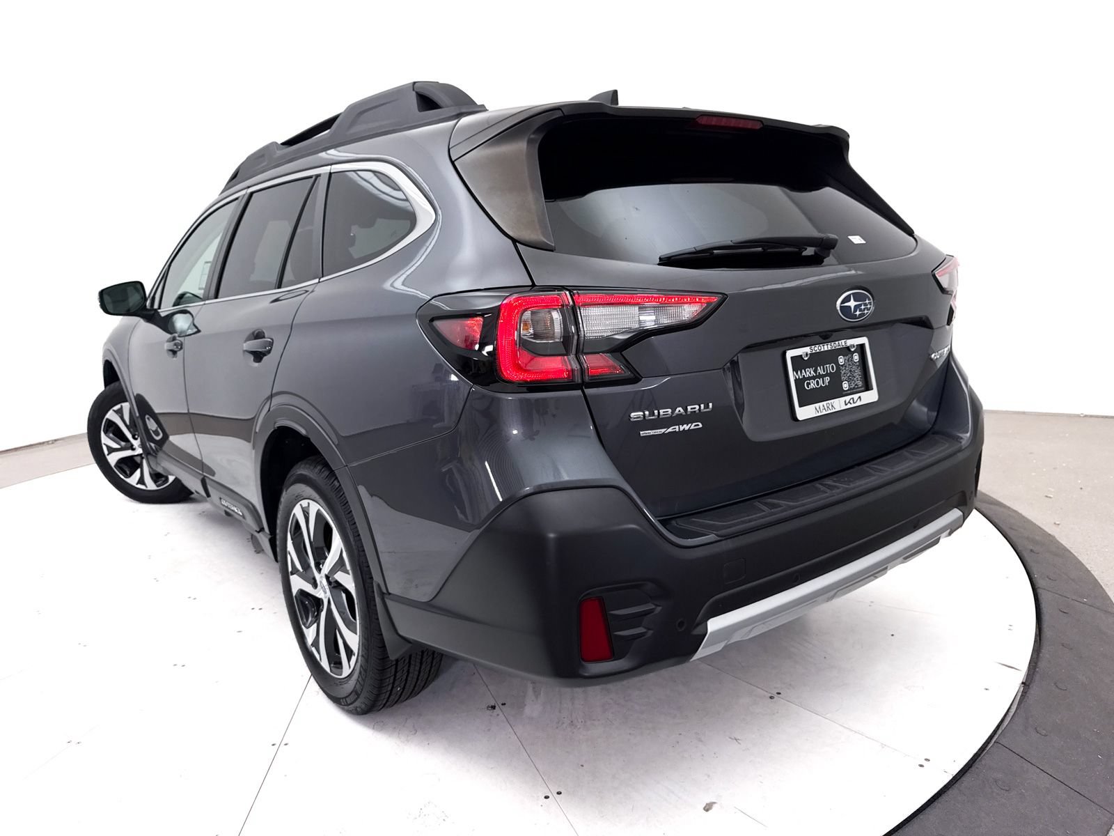Used 2021 Subaru Outback Limited w/ Popular Package #2 AWD/4WD image 9