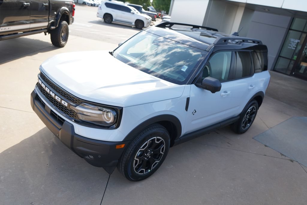 New 2026 Ford Bronco Sport Outer Banks w/ Outer Banks Tech Package+ AWD/4WD image 14