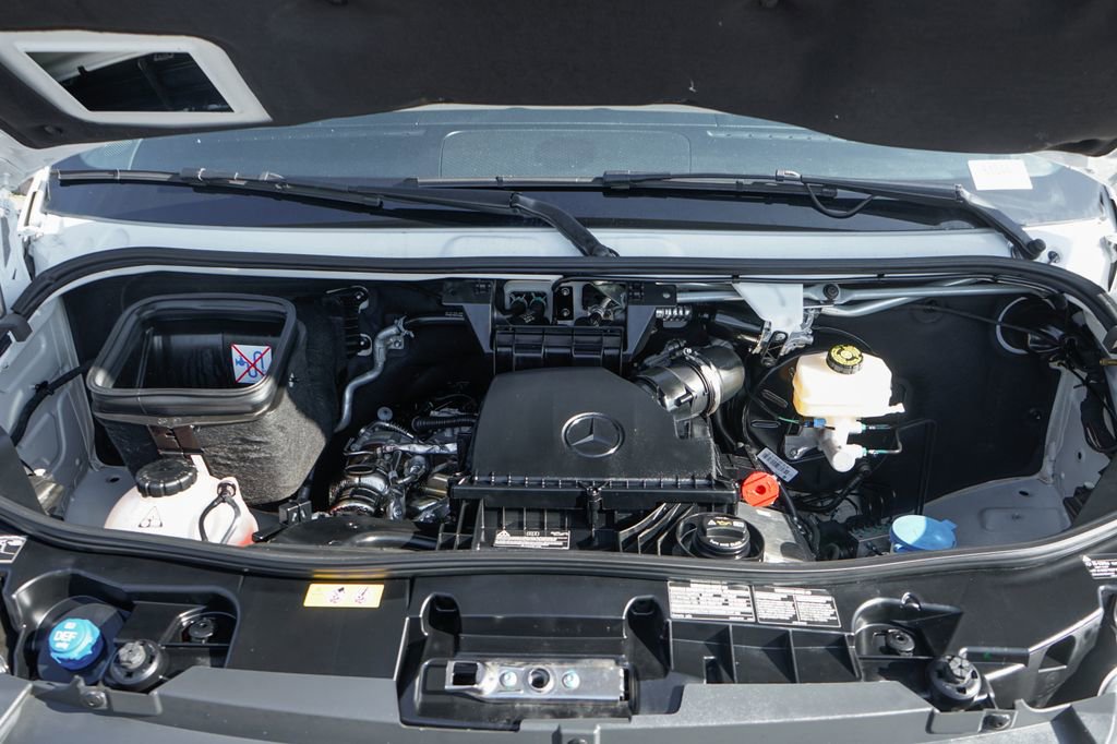 Used 2024 Mercedes-Benz Sprinter 144 Cargo image 15