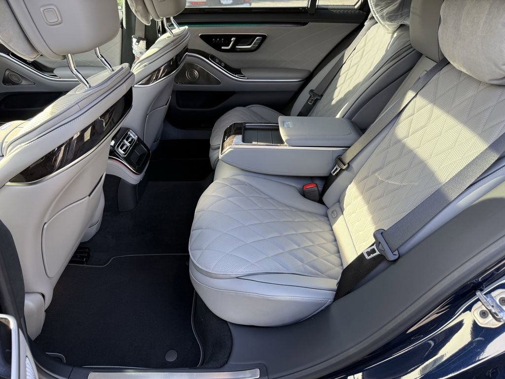 New 2026 Mercedes-Benz S 580 4MATIC Sedan image 11