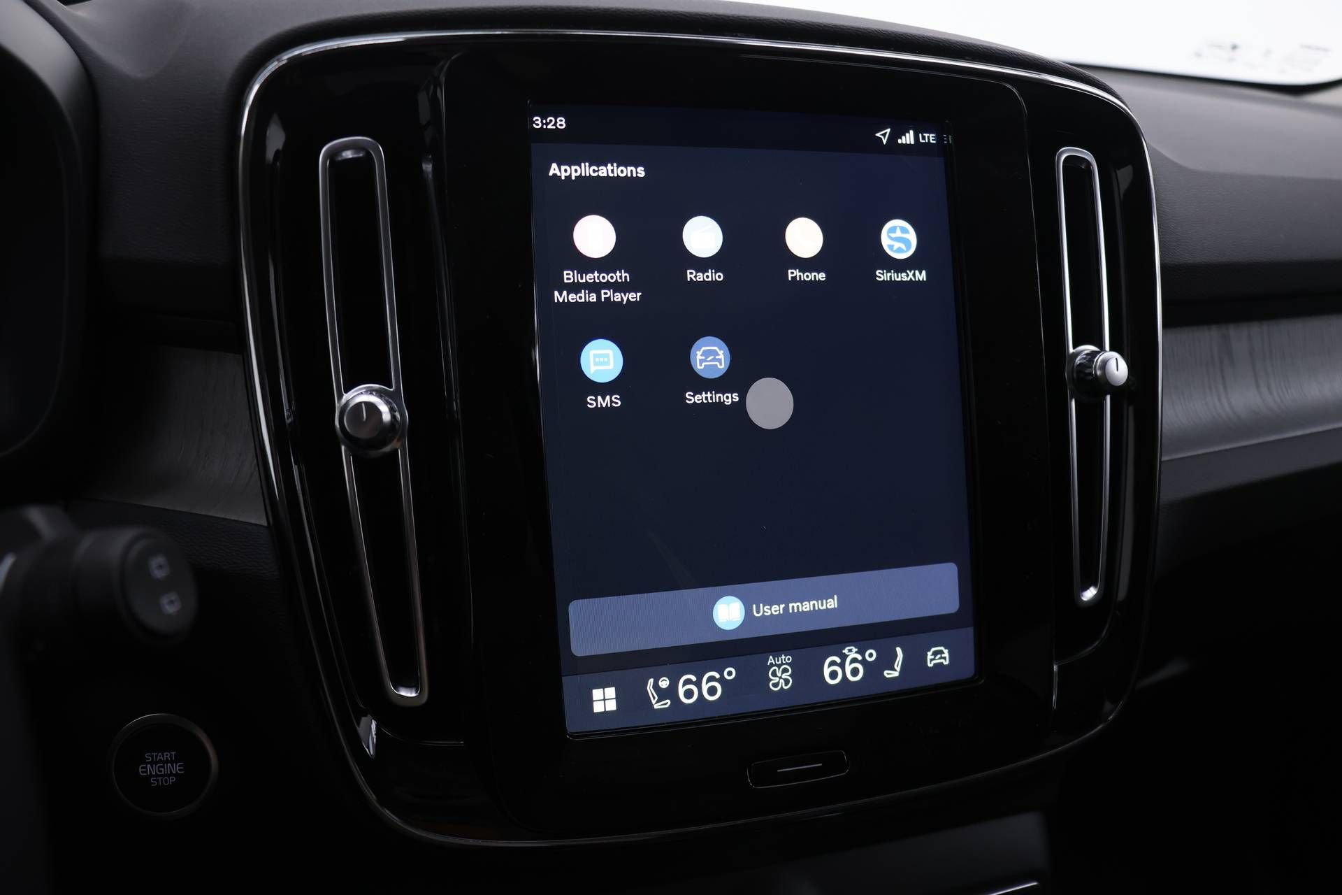 New 2026 Volvo XC40 B5 Core w/ Climate Package AWD/4WD image 10