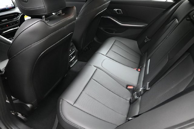 New 2026 BMW 330i Sedan w/ M Sport Package RWD image 20