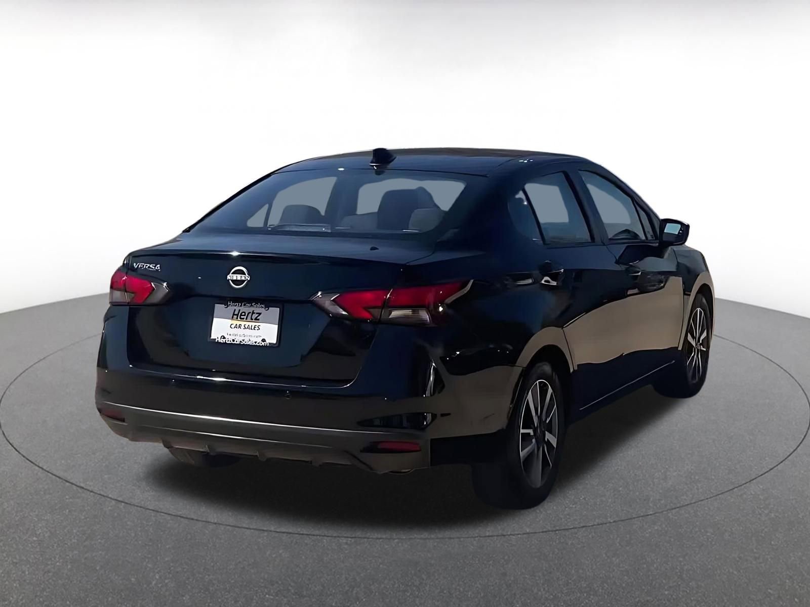 Used 2025 Nissan Versa SV image 14