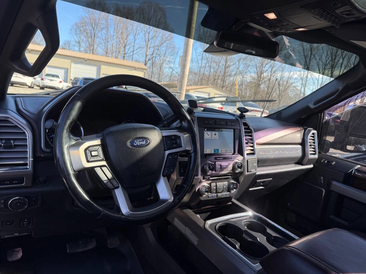 Used 2017 Ford F350 Platinum w/ Platinum Ultimate Package AWD/4WD image 25
