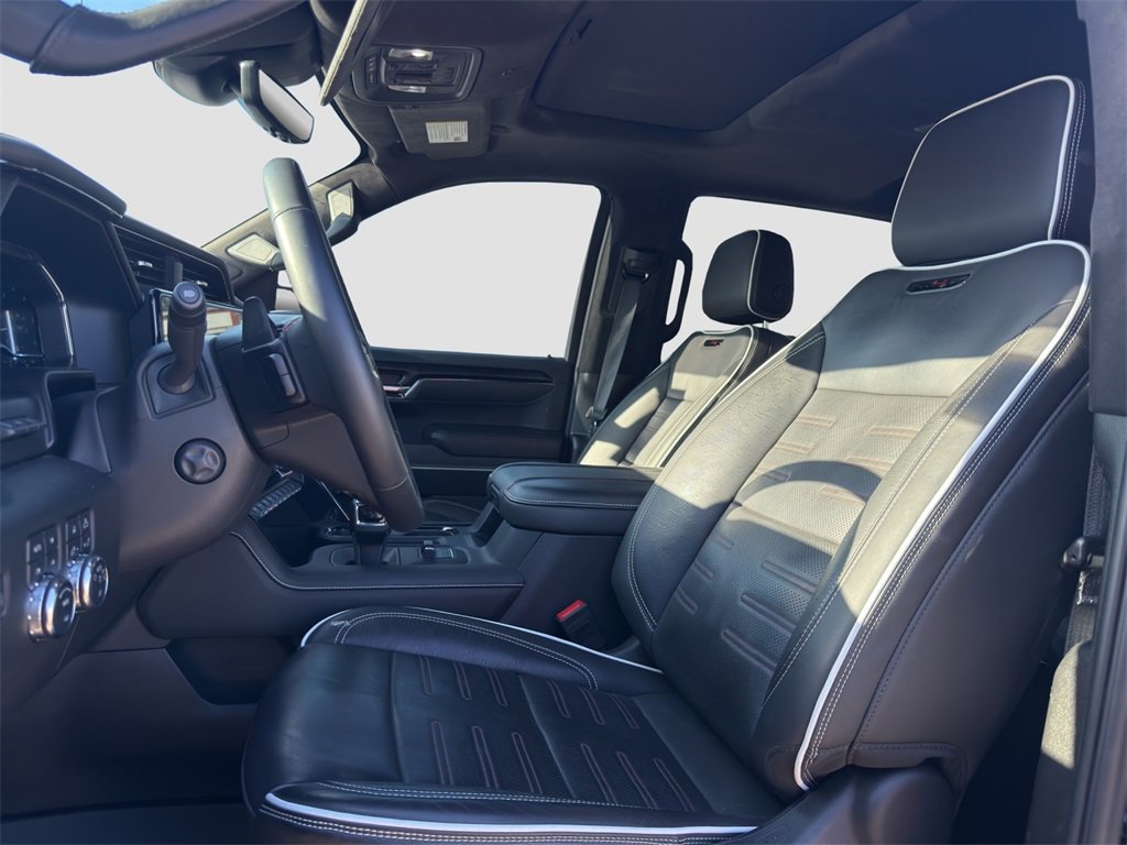 Used 2025 GMC Sierra 1500 AT4X image 7