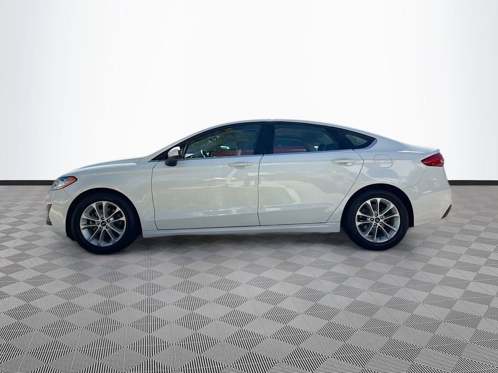 Used 2020 Ford Fusion SE image 9
