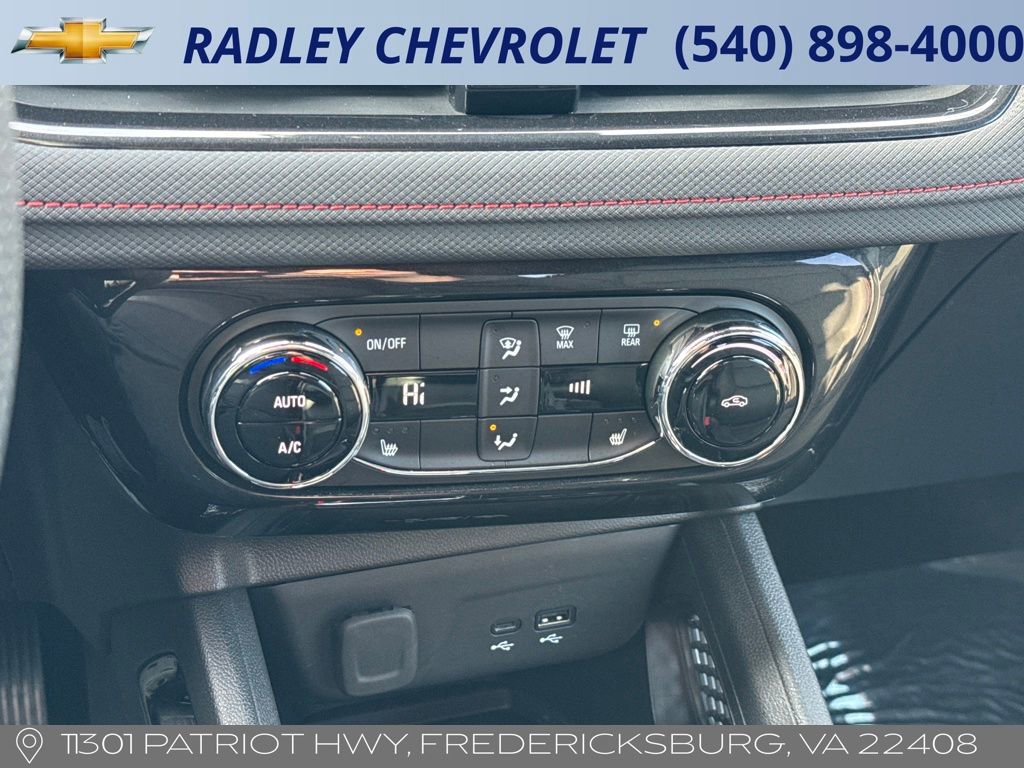 Certified 2025 Chevrolet TrailBlazer RS w/ Convenience Package image 10