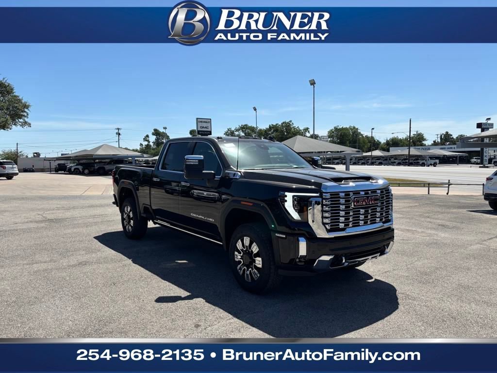 New 2025 GMC Sierra 2500 Denali w/ Denali Reserve Package image 3