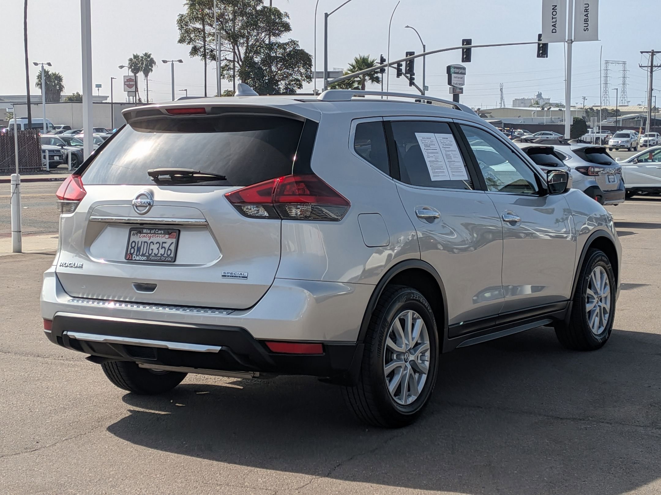 Used 2020 Nissan Rogue S w/ Special Edition Package image 4