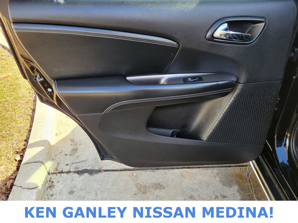 Used 2017 Dodge Journey Crossroad w/ Popular Equipment Group image 42