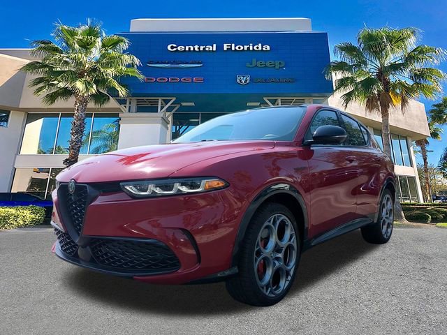 Used 2024 Alfa Romeo Tonale Veloce AWD/4WD image 9