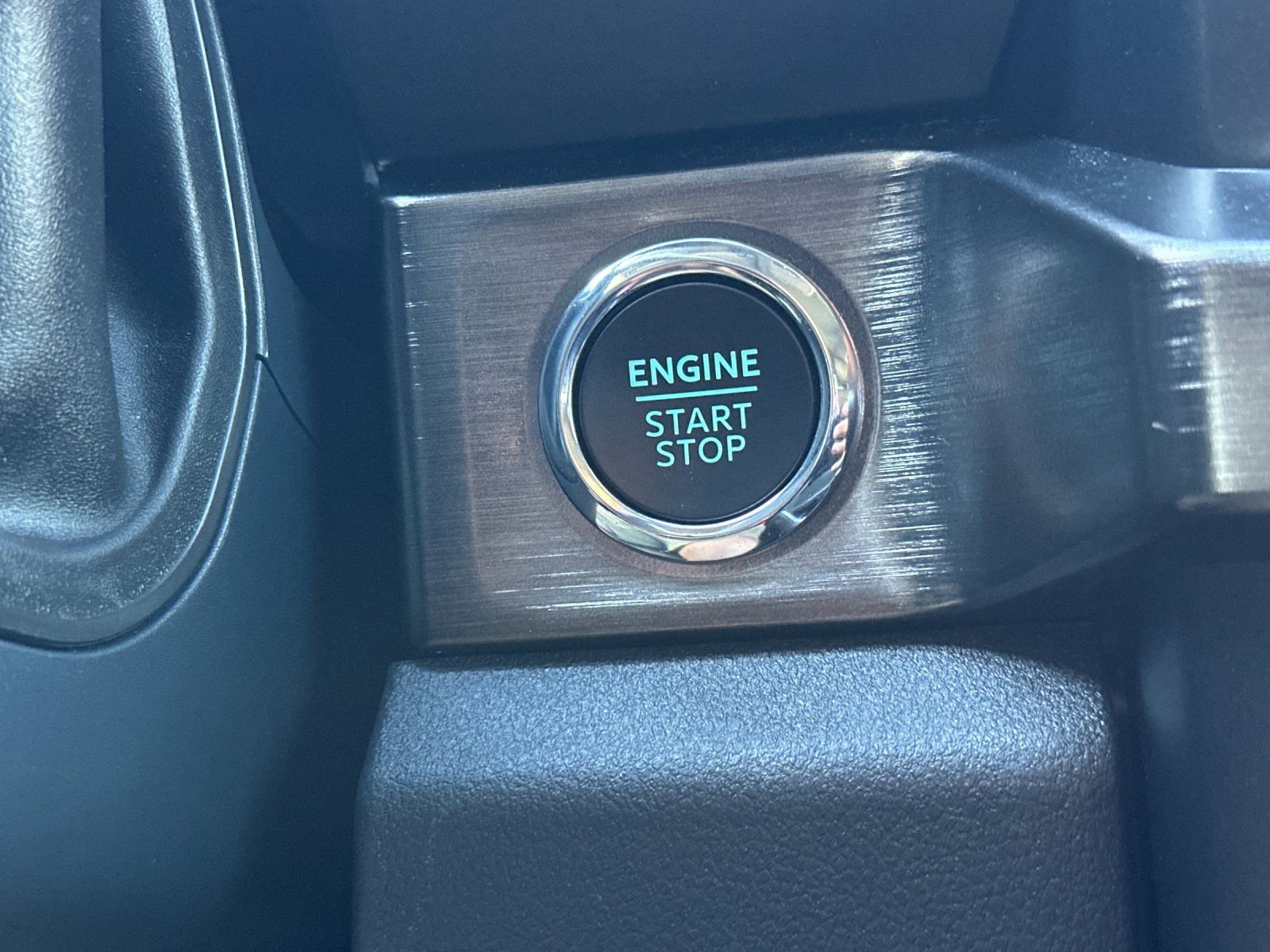 Used 2024 Ford F250 Lariat w/ Lariat Ultimate Package image 27