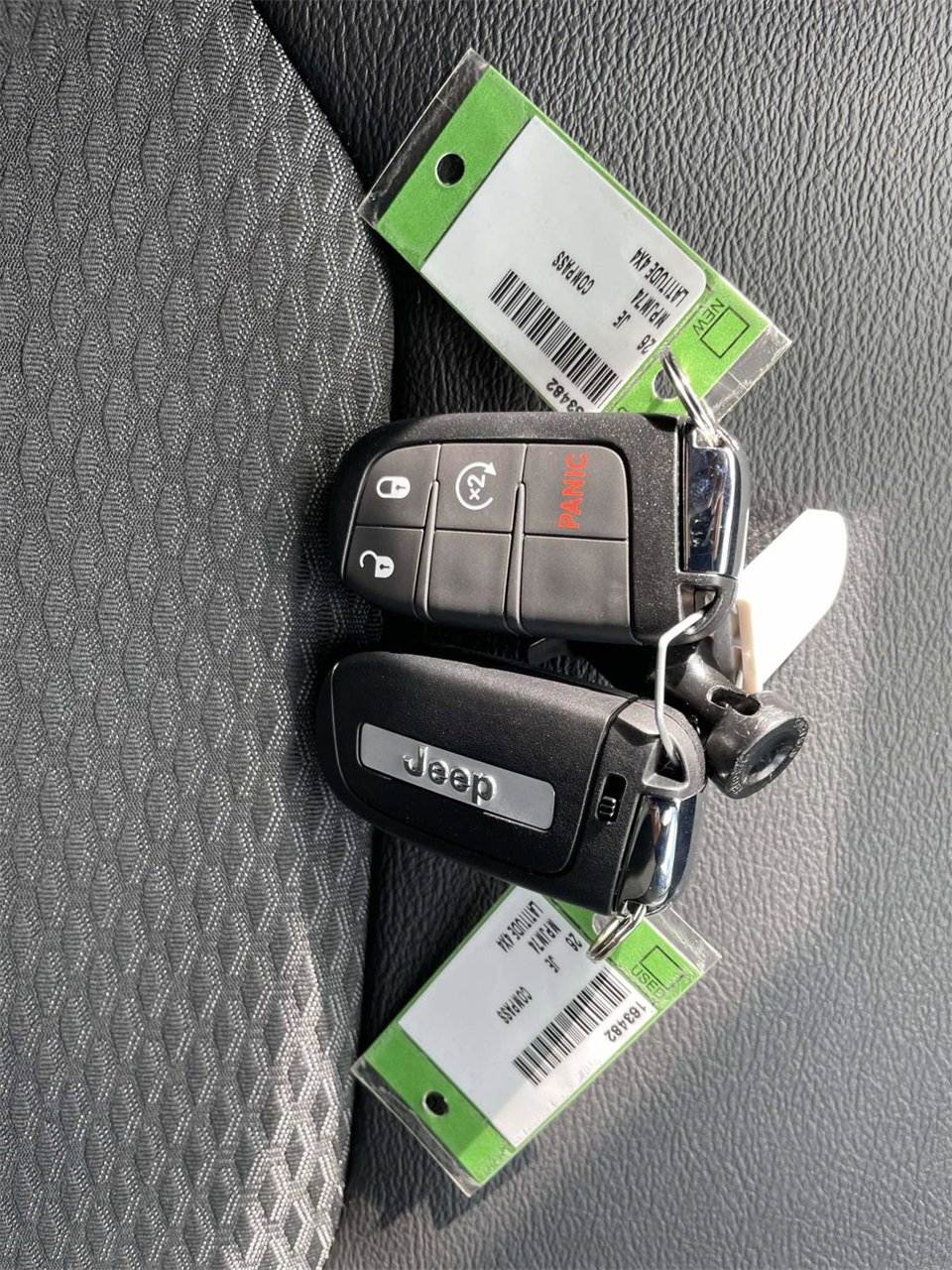 New 2026 Jeep Compass Latitude image 34