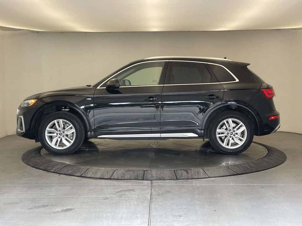 Certified 2023 Audi Q5 2.0T Premium w/ Convenience Package AWD/4WD image 2