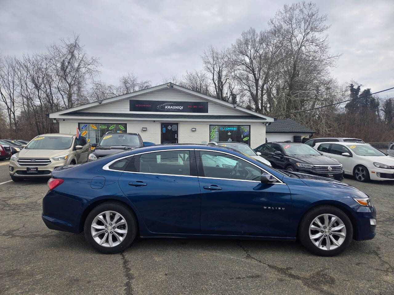 Used 2019 Chevrolet Malibu LT FWD image 4