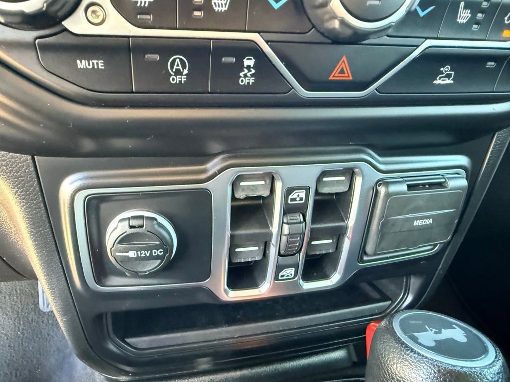 Used 2021 Jeep Wrangler Unlimited Sport image 29