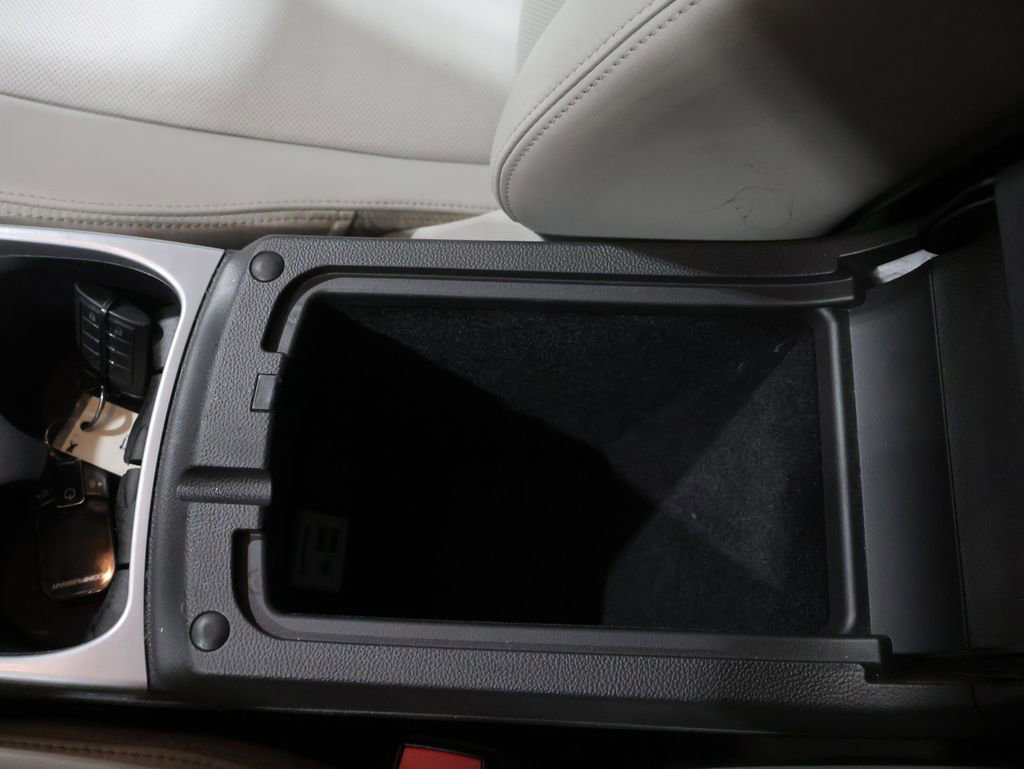 Used 2013 Cadillac SRX Premium AWD/4WD image 31