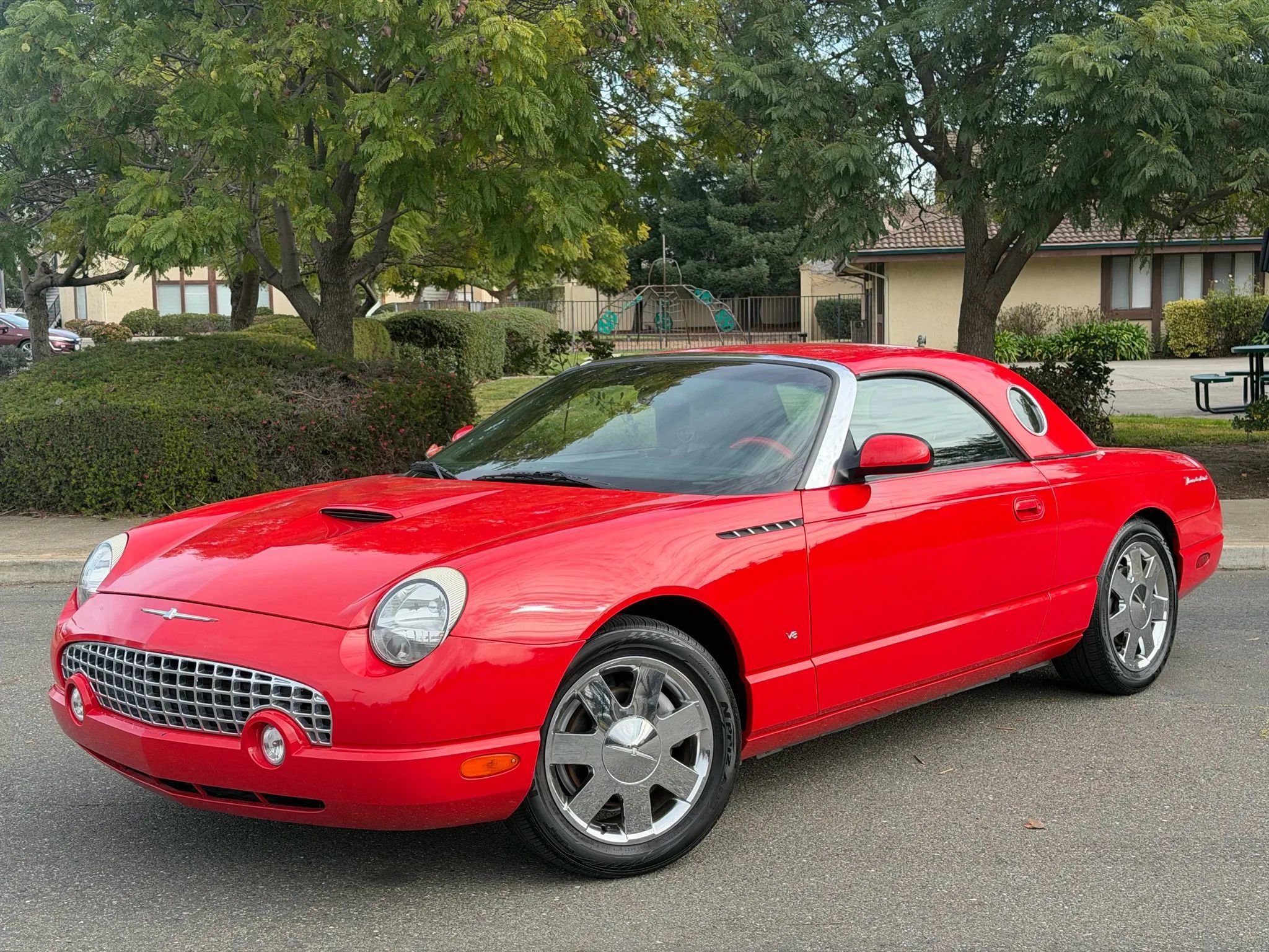 Used 2003 Ford Thunderbird image 1