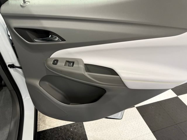 Used 2023 Chevrolet Bolt EUV Premier w/ Sun & Sound Package FWD image 23