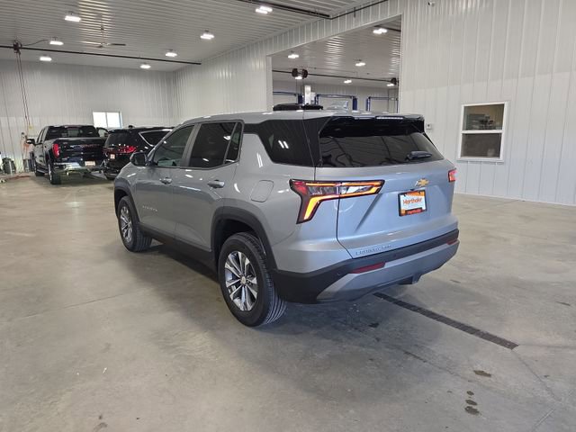 Used 2026 Chevrolet Equinox LT AWD/4WD image 6
