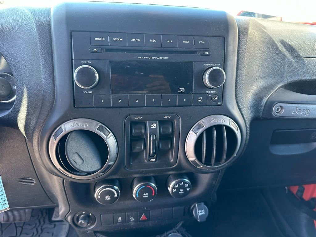 Used 2015 Jeep Wrangler Unlimited Sport w/ Quick Order Package 24S AWD/4WD image 18