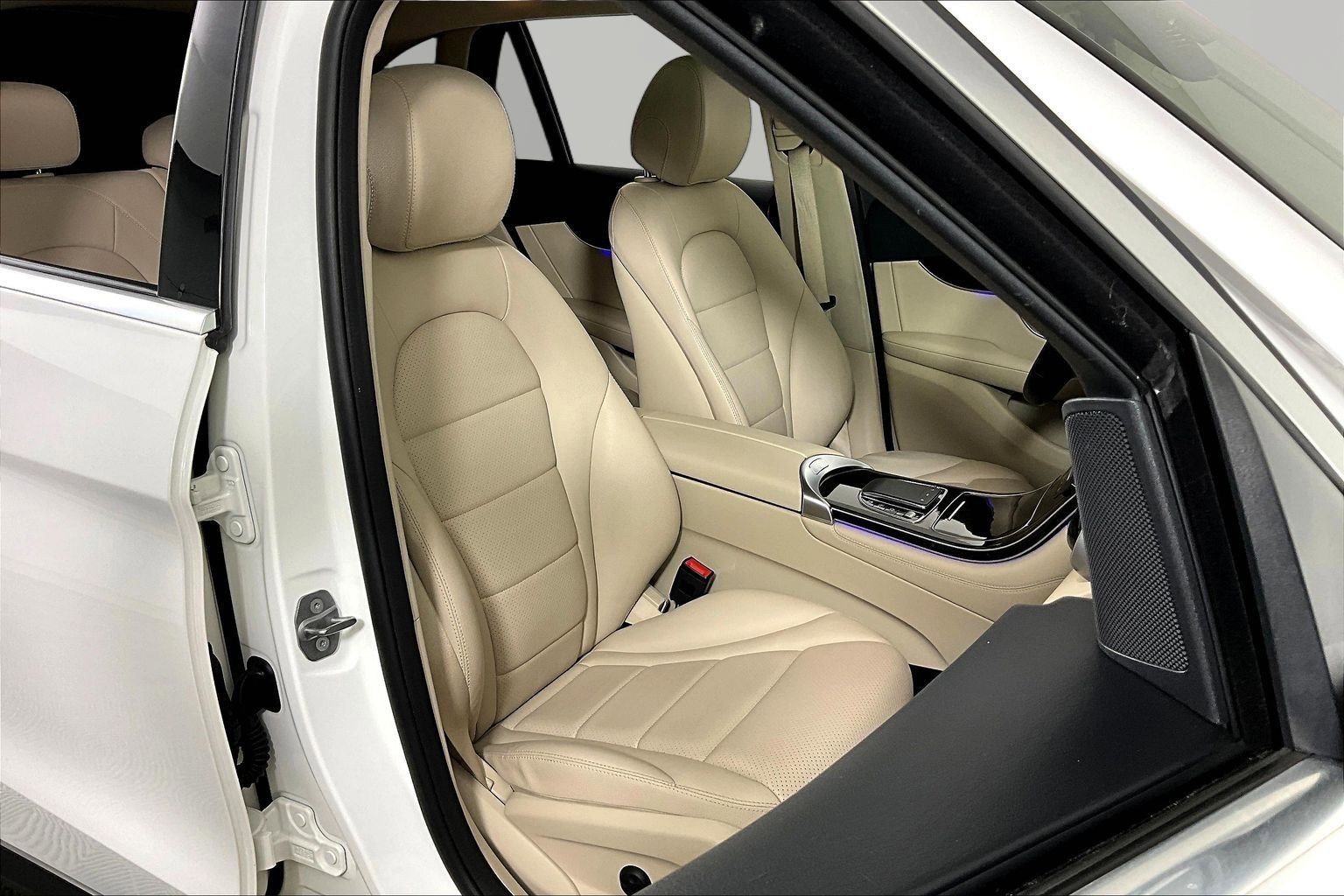 Used 2021 Mercedes-Benz GLC 300 4MATIC image 29