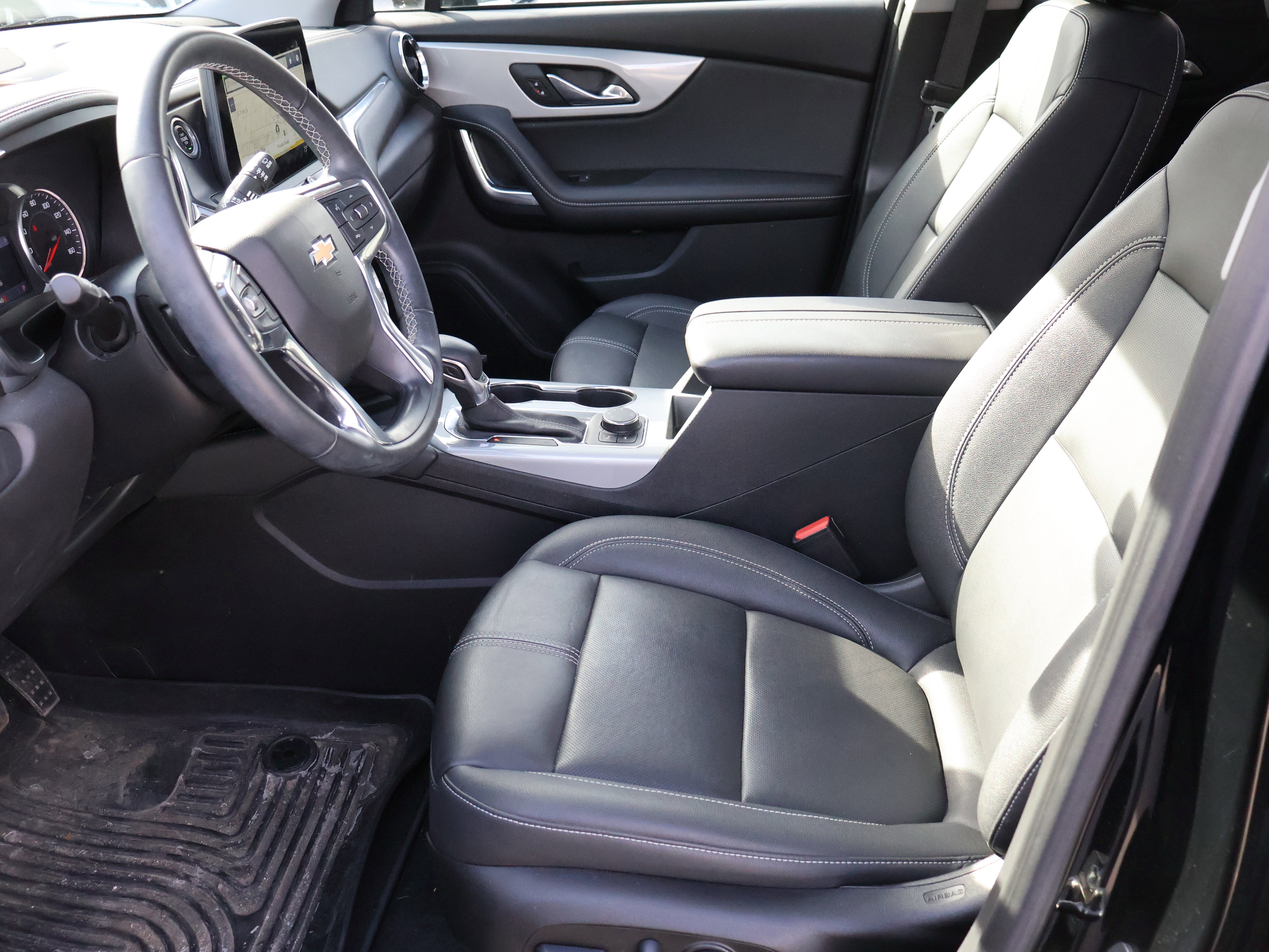 Used 2023 Chevrolet Blazer LT w/ Sound & Technology Package image 40