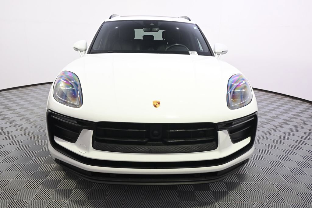 Used 2022 Porsche Macan AWD/4WD image 10