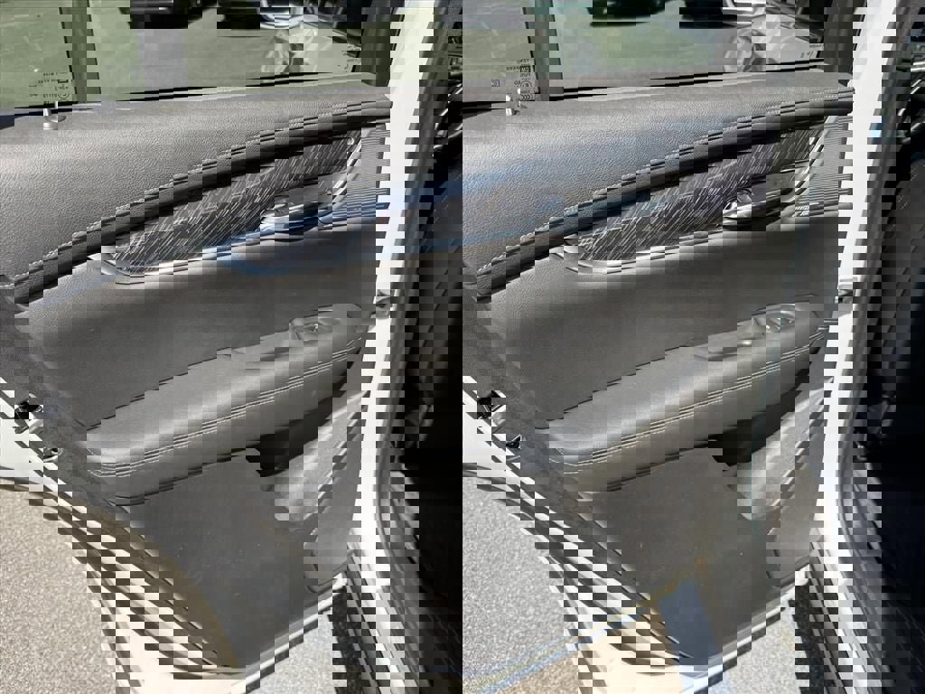 Used 2020 Cadillac XT6 Premium Luxury image 16