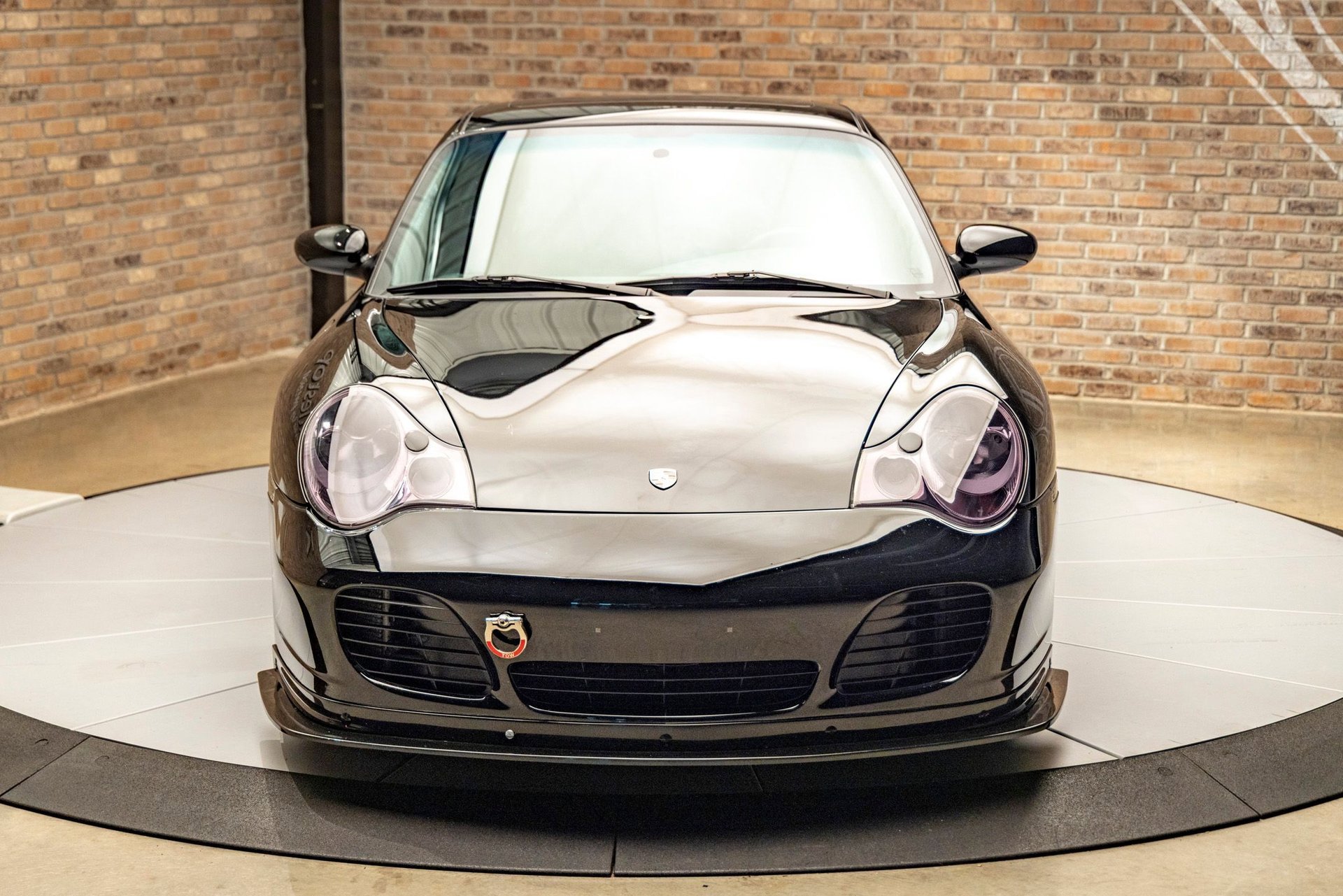 Used 2003 Porsche 911 Turbo image 2