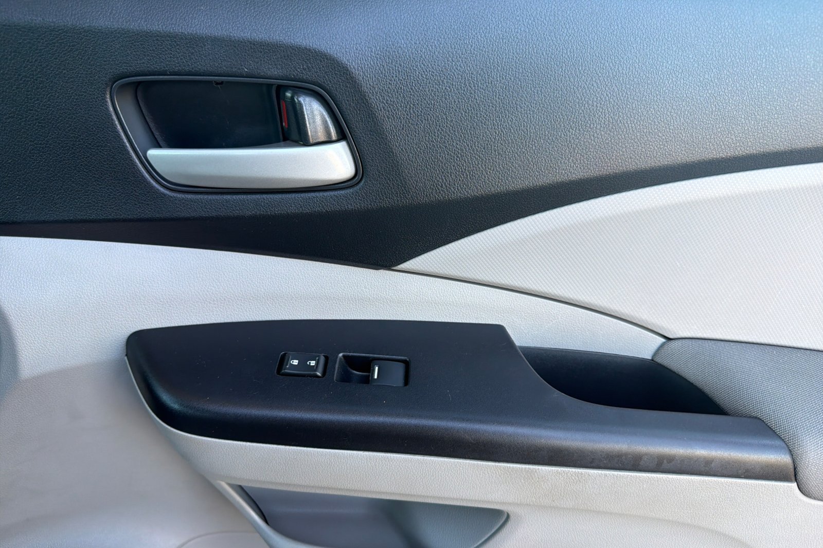 Used 2013 Honda CR-V LX image 22
