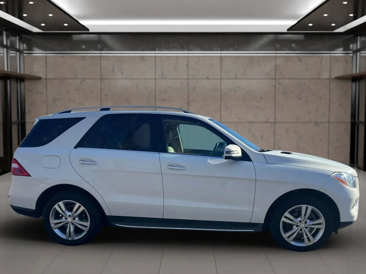 Used 2014 Mercedes-Benz ML 350 2WD image 9