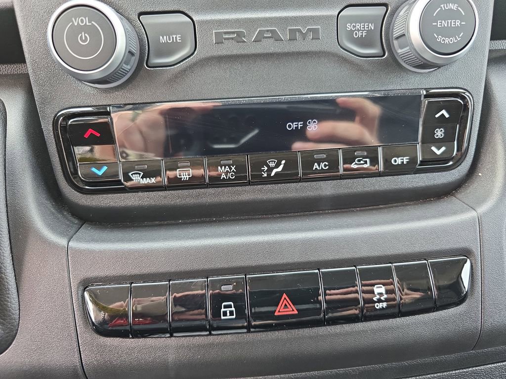 New 2026 RAM ProMaster 1500 w/ Convenience Group FWD image 20
