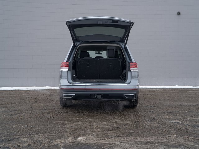 Used 2023 Volkswagen Atlas SE w/ Black Wheel Package image 14