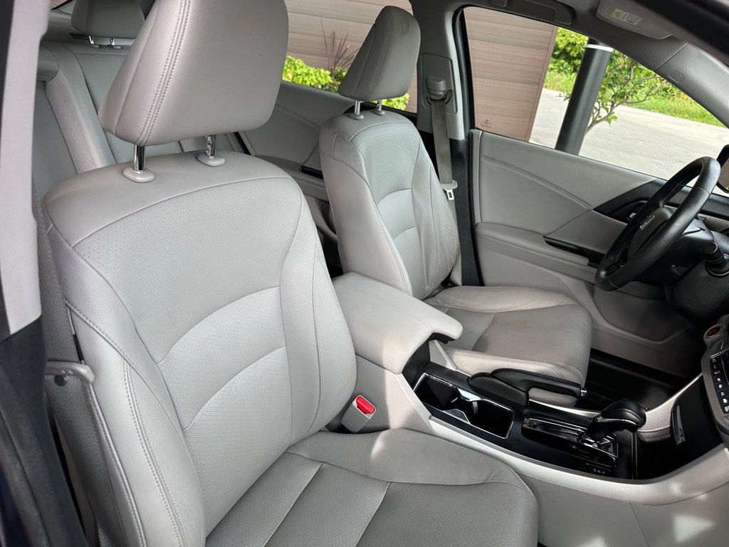 Used 2015 Honda Accord EX-L image 16