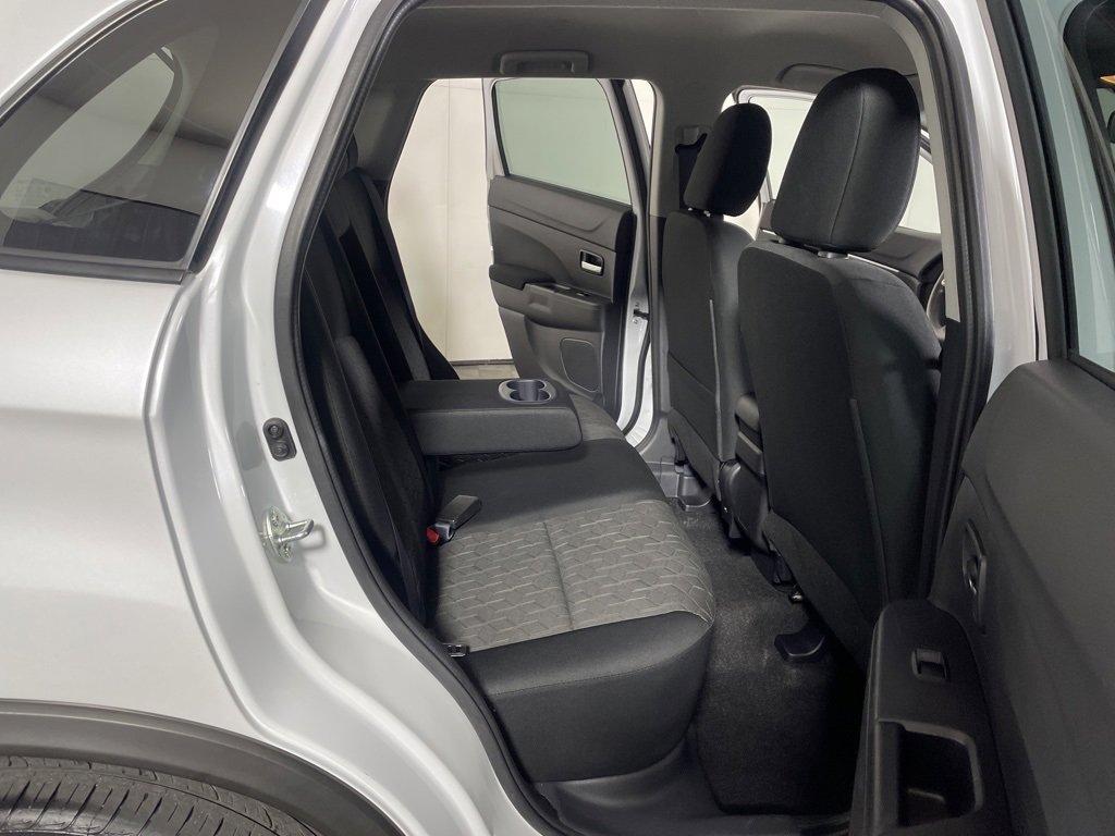 Used 2024 Mitsubishi Outlander Sport ES image 21